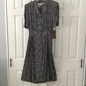 Karin Stevens Black and White Midi Dress